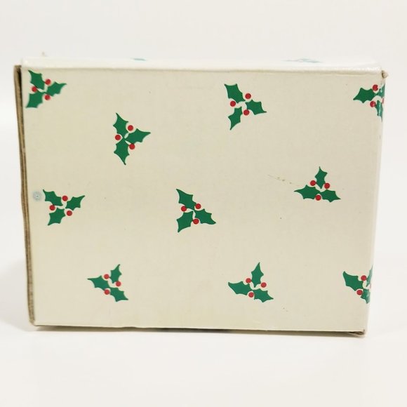 Salt & Pepper Shakers Russ Christmas Frosty Friends Snowman Couple And Box #1265 - Picture 2 of 13